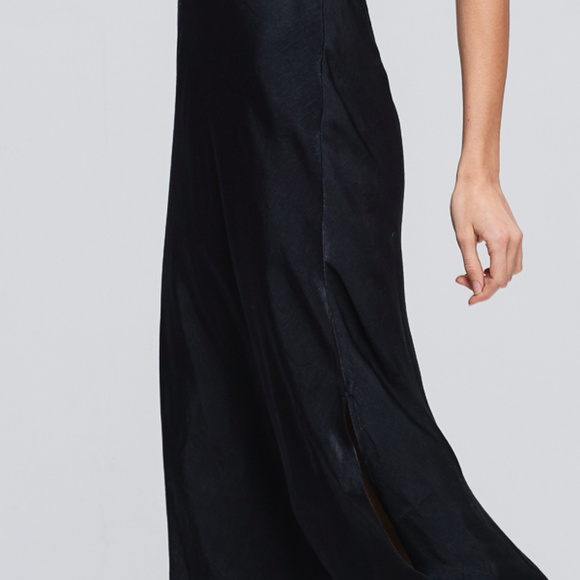 PRICE REDUCTION ⬇️ CRESCENT LEAH SATIN SKIRT - Picture 1 of 7